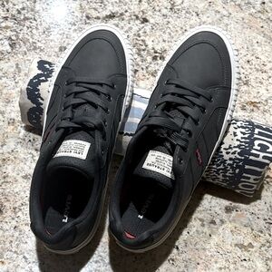 Levi's Men's Charcoal Sneakers